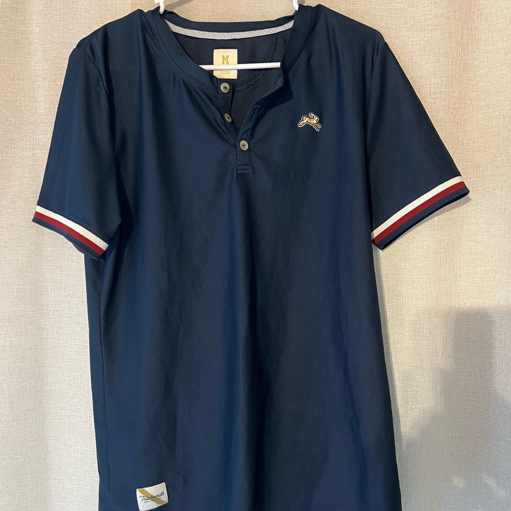 Tracksmith Van Cordlandt Henley T